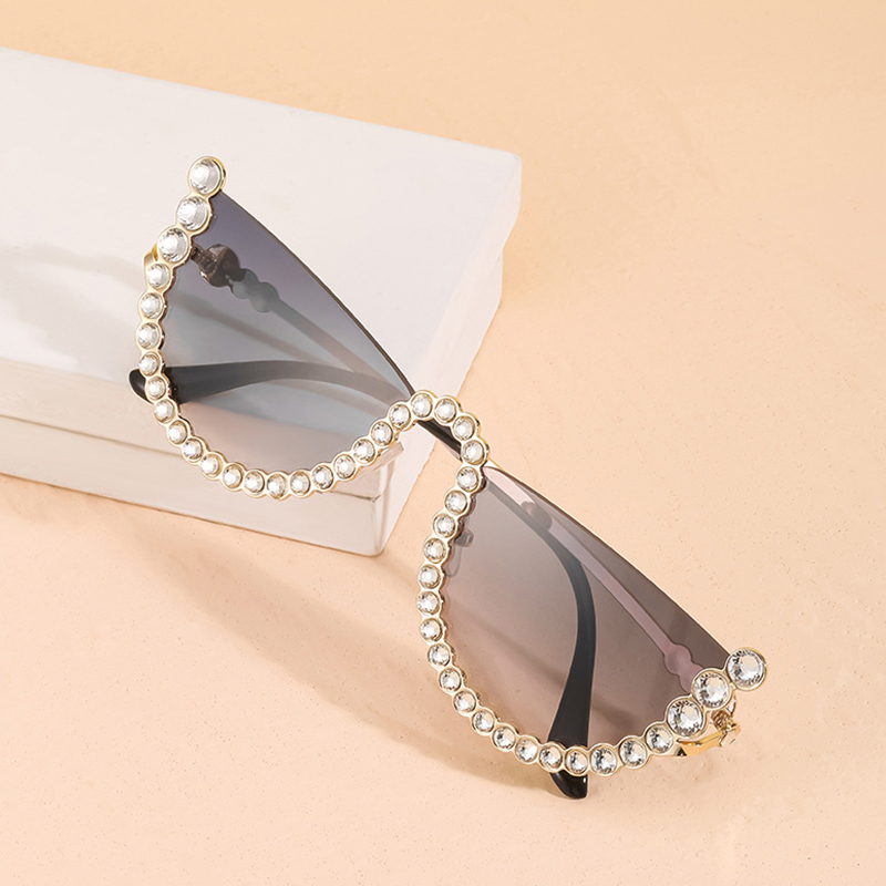 Woman Frameless Diamond Belt Chain Sunglasses