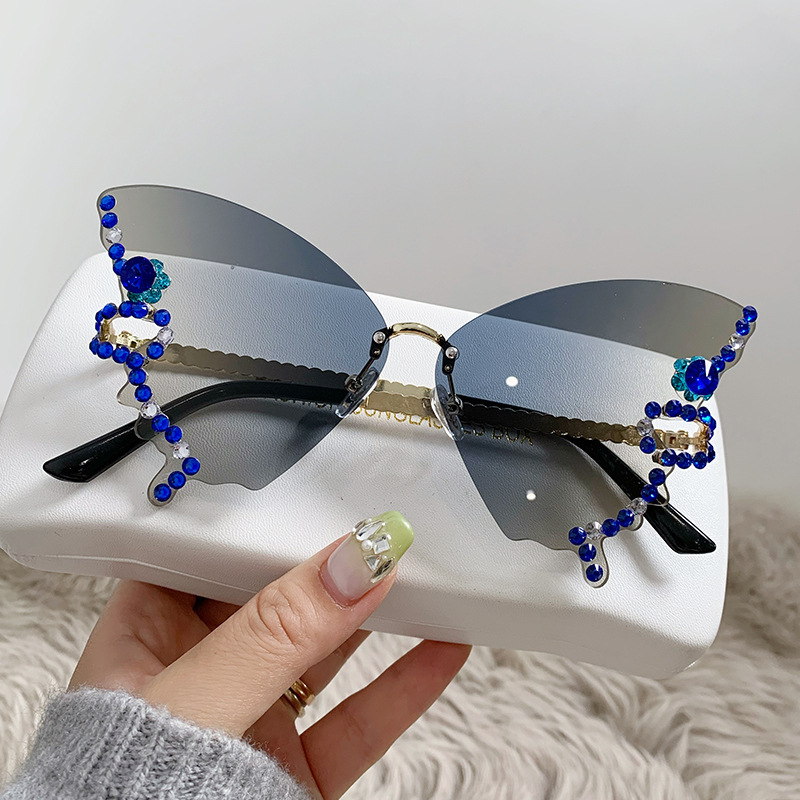 Individually Butterfly Shaped Diamond Rimless Sunglasses