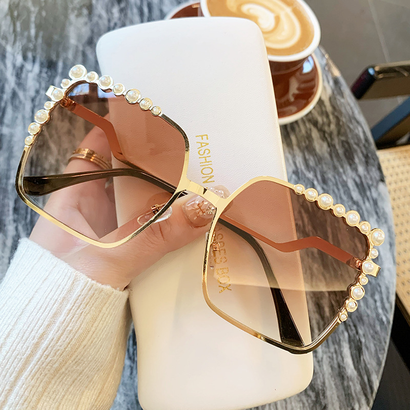 Oversized Square Glasses Ladies Pearl Sunglasses