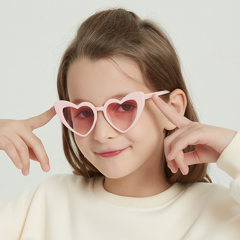 Comfortable Little Girl Kids Heart Shaped Baby Sunglasses