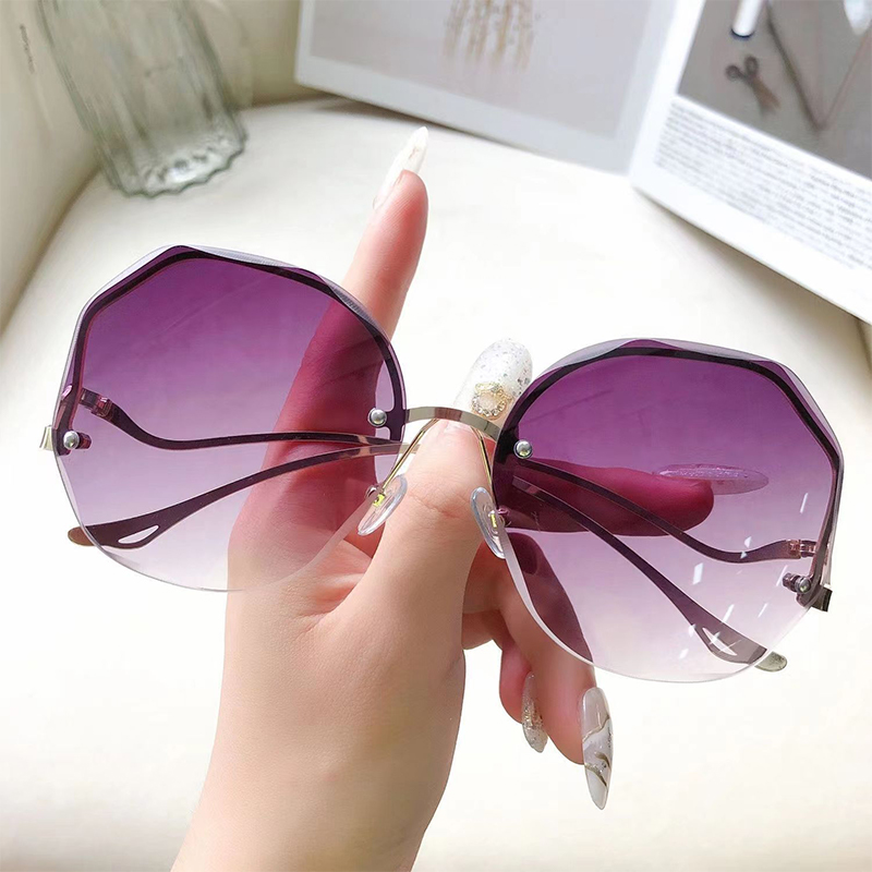 Borderless Cut Edge Sunglasses With Deformable Metal Curved Legs