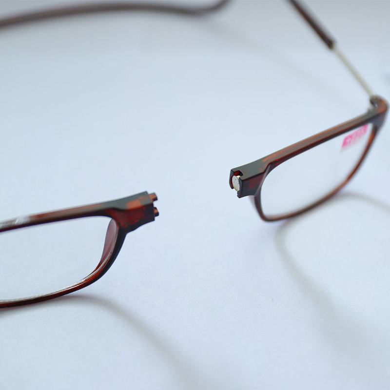 Drop Proof Magnetic Lightweight Neck Reading Glasses