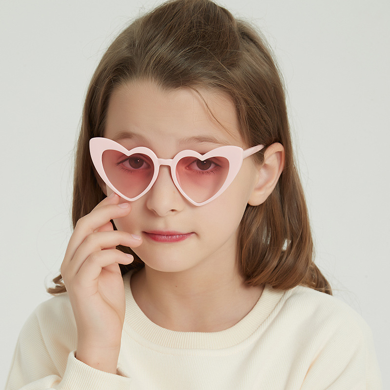 Comfortable Little Girl Kids Heart Shaped Baby Sunglasses